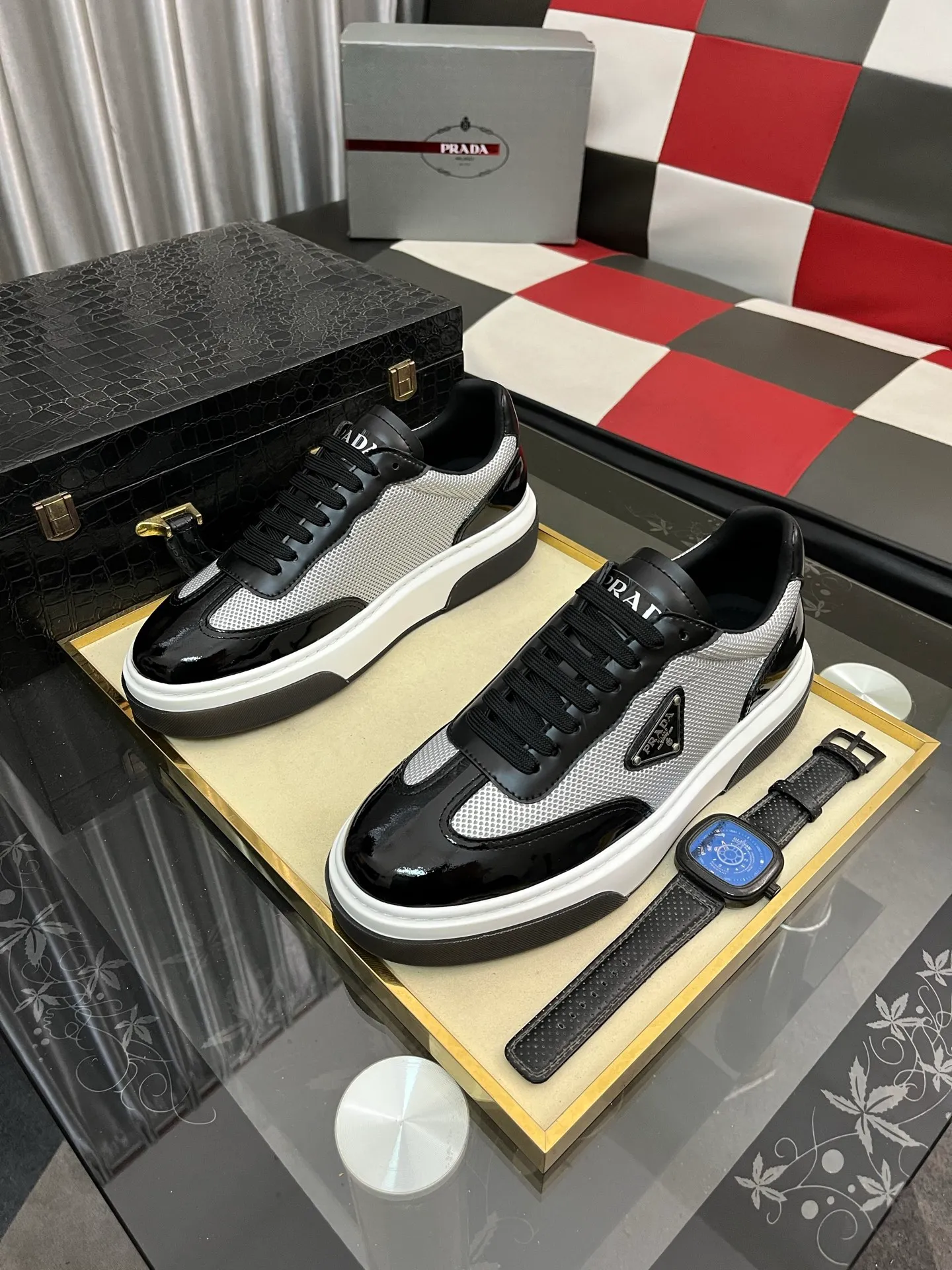 Men's shoes 💰: 560⌚️⌚️[PRADA] Prada casual shoes, originally developed 1:1, made of high-mercerized cowhide with imported cowhide, silk sheepskin lining, rubber outsole, comfortable and soft on the foot, size: 38-442️⃣Colors available
